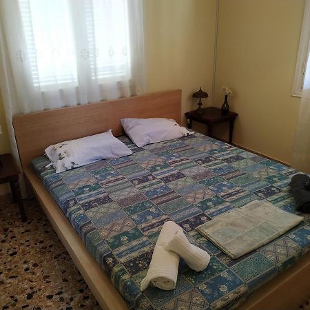 Vangelis House Near Athens Airport Артемида Екстериор снимка
