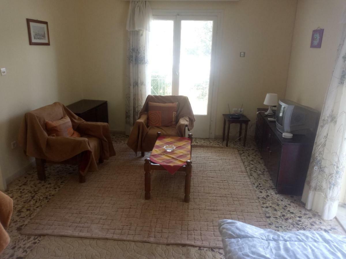 Vangelis House Near Athens Airport Артемида Екстериор снимка